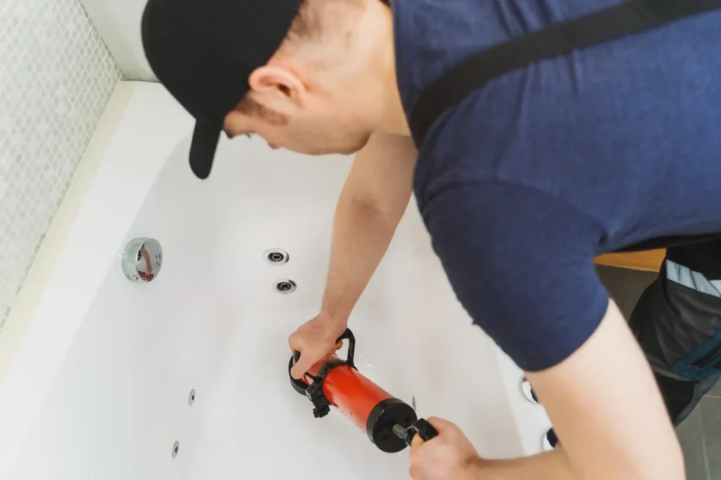 Verstopfte Badewanne fachgerecht reinigen lassen – Schneller Service in Bergisch Gladbach
